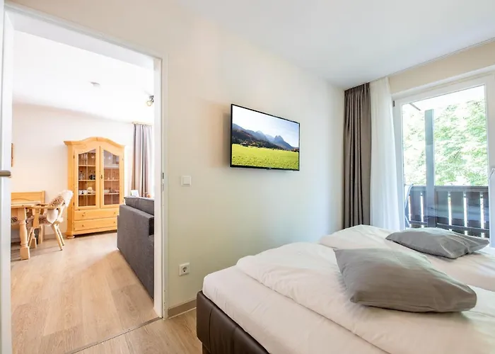 Alpennest Apartment *